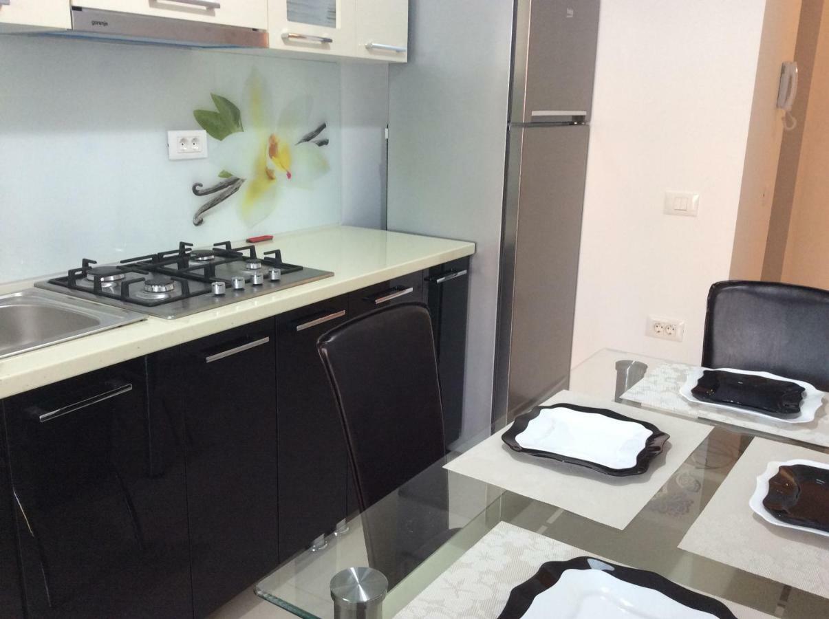 Bluewaves Apartment Mamaia Nord Navodari Exterior photo
